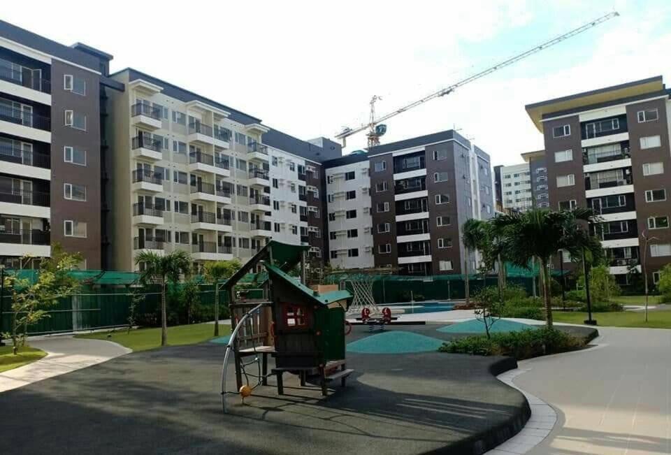 Avida Atria T2- A, Near Sm City And Smallville Iloilo City Exterior photo