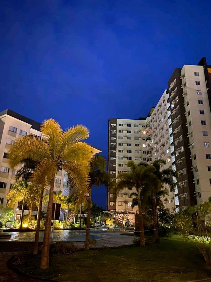 Avida Atria T2- A, Near Sm City And Smallville Iloilo City Exterior photo
