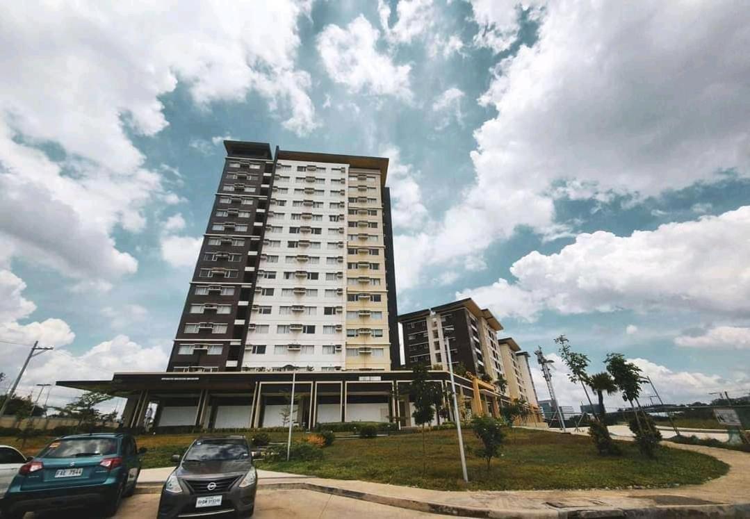 Avida Atria T2- A, Near Sm City And Smallville Iloilo City Exterior photo